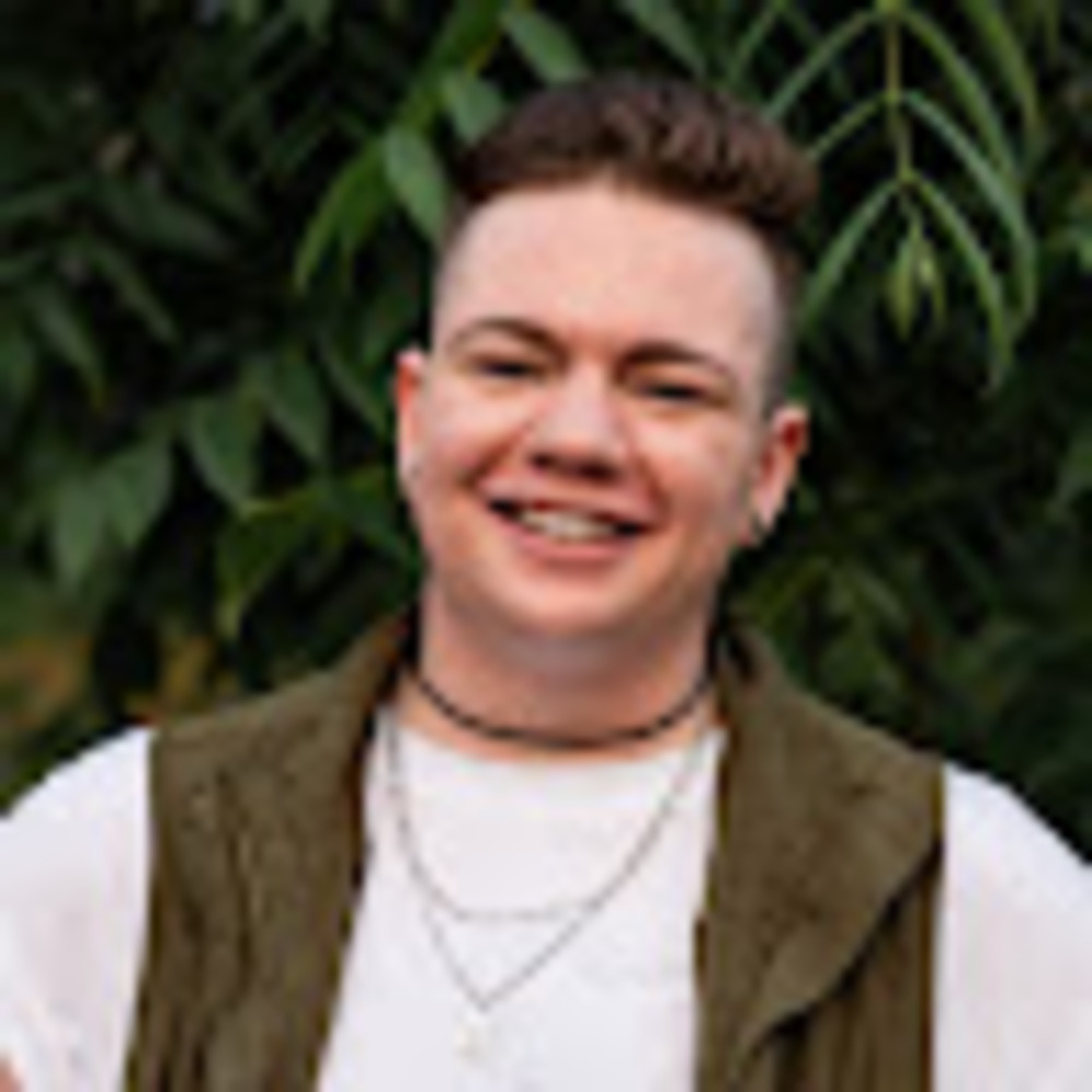 Meet your Posher, Cameron